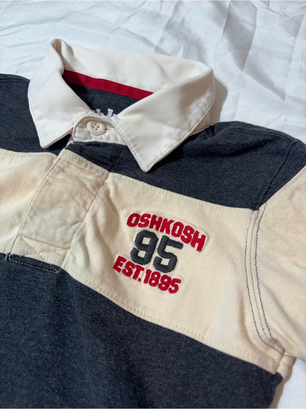 Vintage OshKosh Bgosh Kids Rugby Shirt Size 5 Gray Cream Striped White Collar